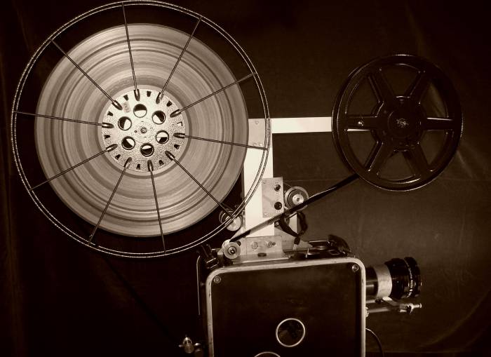 Porovnání s cívkou na 600m filmu.