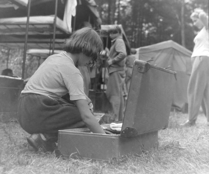 neg 024