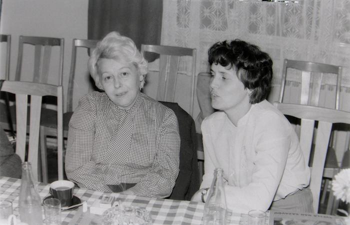 p4250198