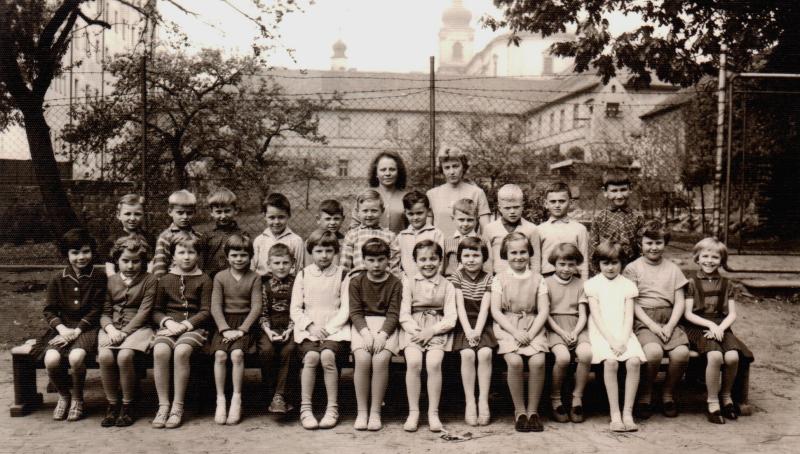 002 2tř 1963-4
