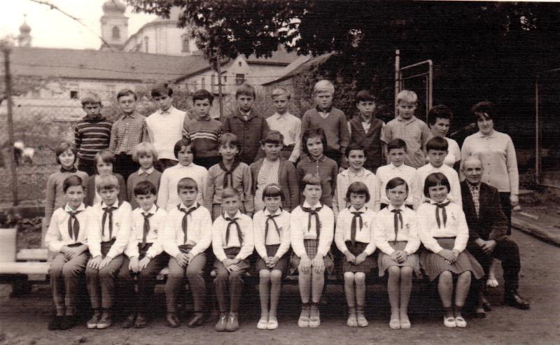 009 5tř 1966-7